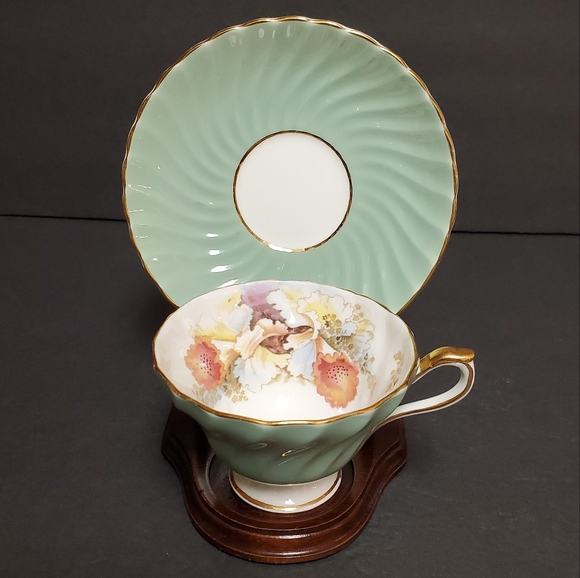 Aynsley Floral Tea Cup and Saucer - Picture 2 of 13